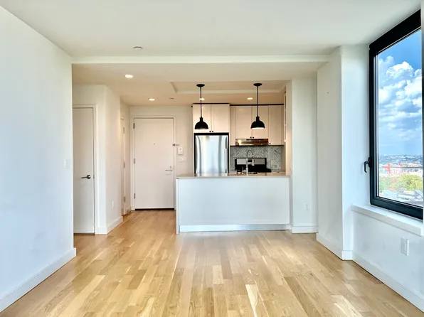 409 Eastern Parkway image 1 of 20