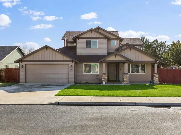 2146 NW 22nd St, Redmond, OR 97756