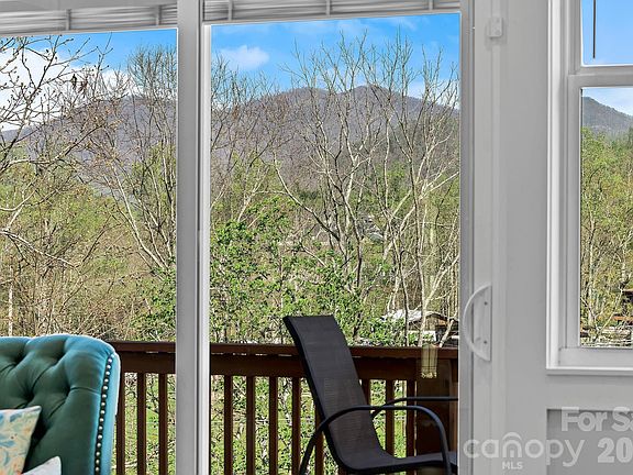 4th image of 154 Amblers Knoll Rd