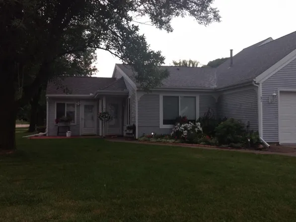 51 Valley Trail Dr, Winona, MN 55987