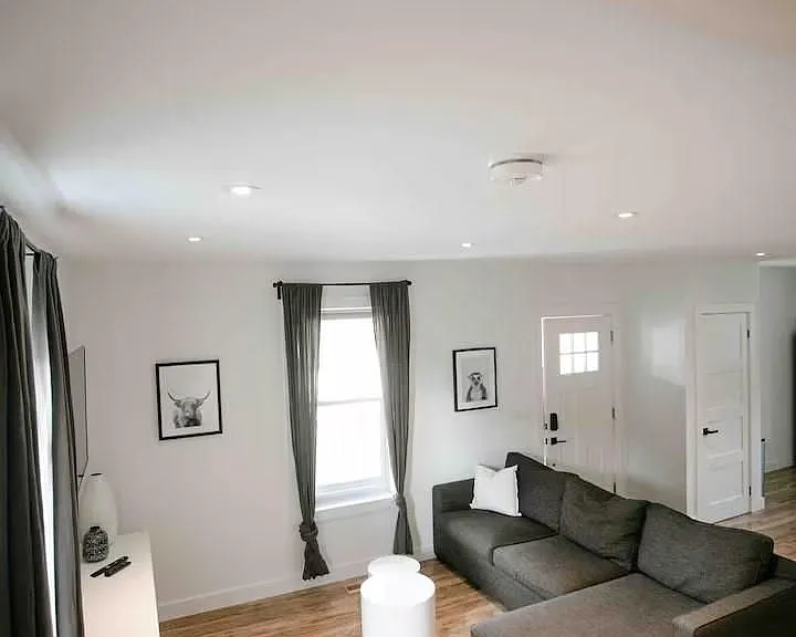 426 Wilson St E #1 — Photo 18