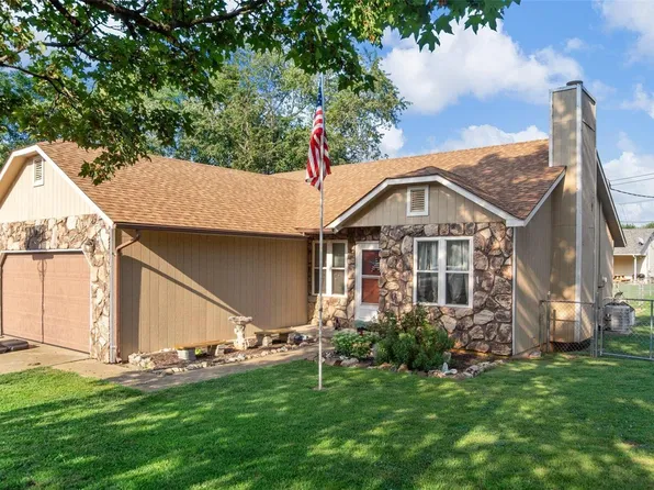 5 Bradley Ct, Desloge, MO 63601