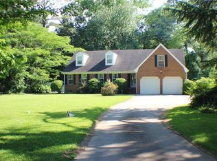 5131 Lake Shores Rd, Virginia Beach, VA 23455