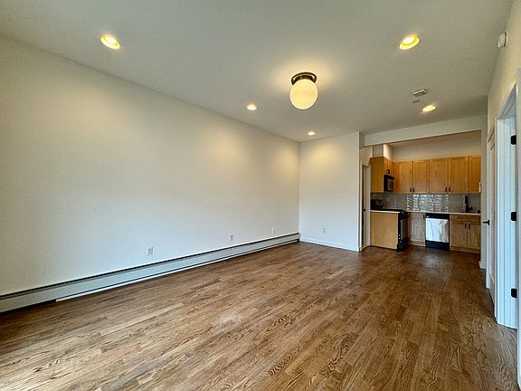 2nd image of 202 W 9th St APT 4A