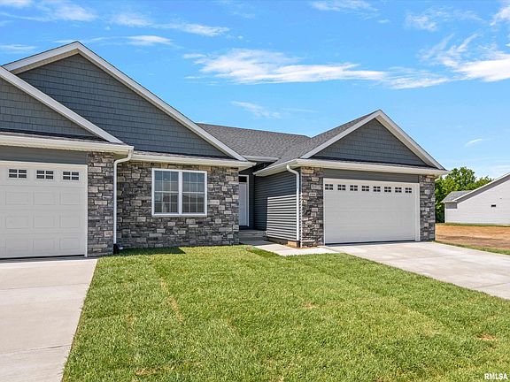 2nd image of 1701 Ambleside Dr