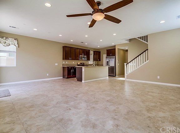 3rd image of 26833 Albion Way