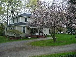 18 Terrace St photo 1