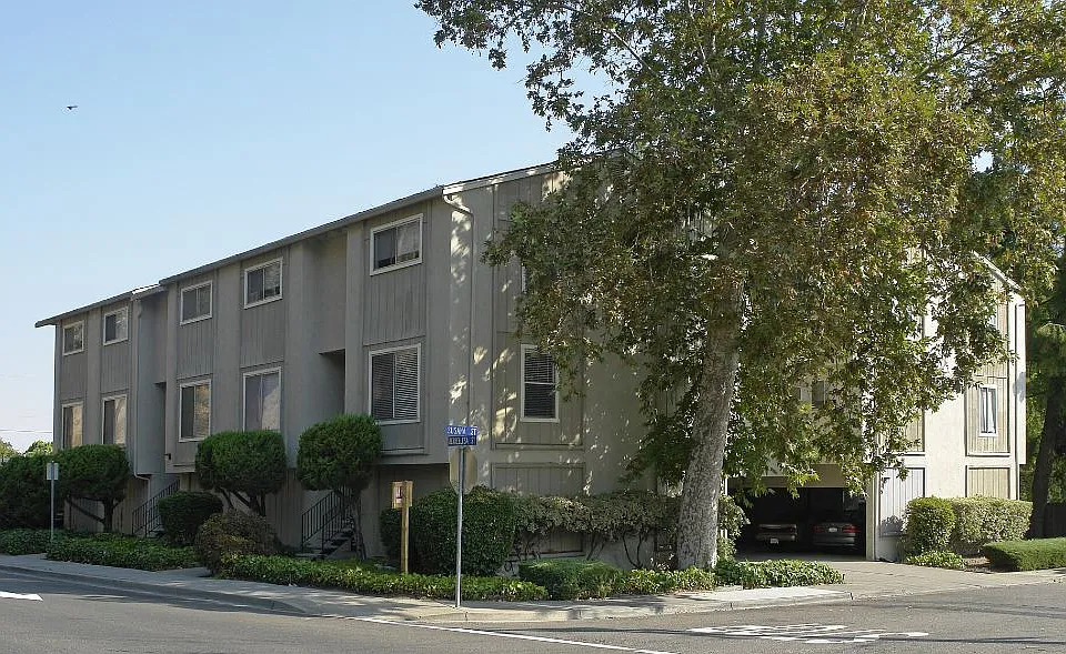 415 Susana St #3