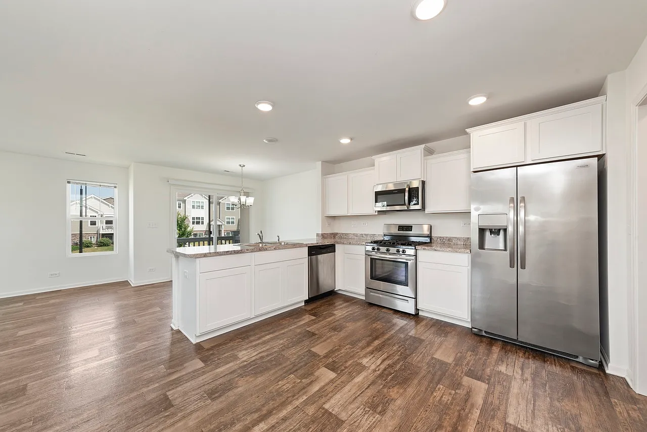 3 bed, 1700 sqft, $2,900 — Photo 4