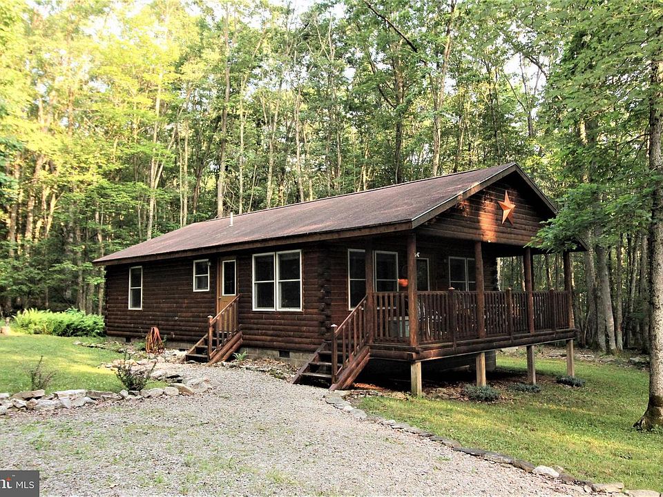 1st image of 210 Bobolink Dr