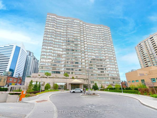 30 Greenfield Ave #410, Toronto, ON M2N 6N3