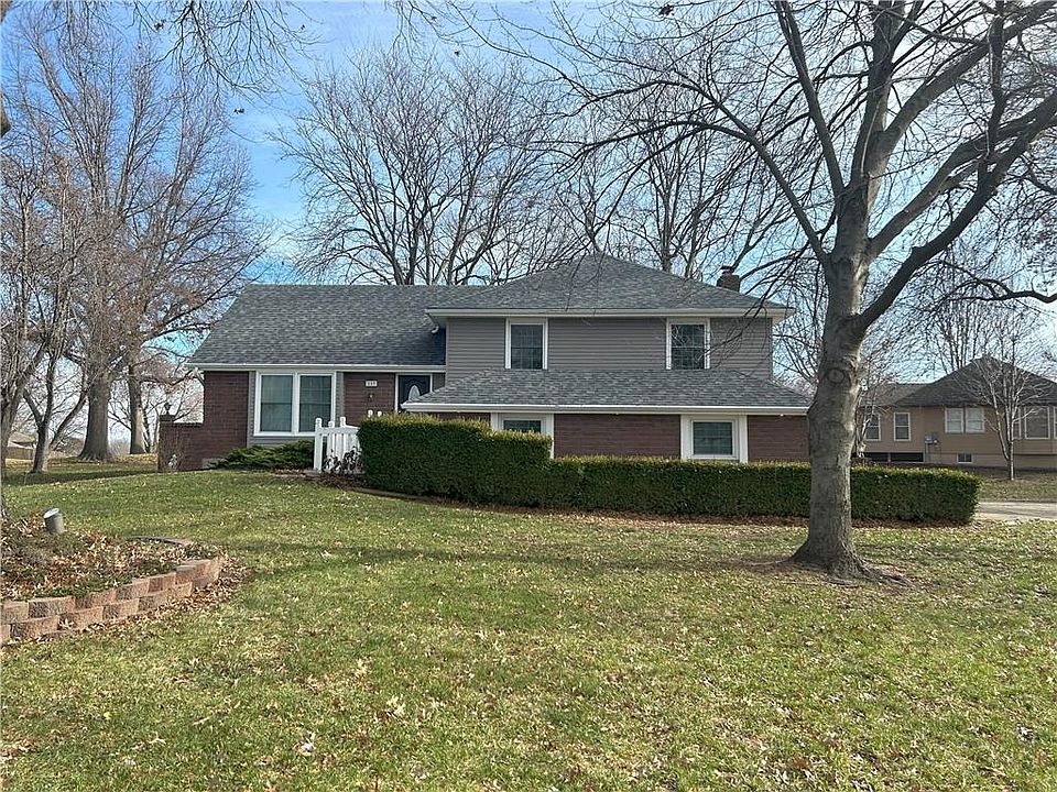 1st image of 227 N Woodson Dr
