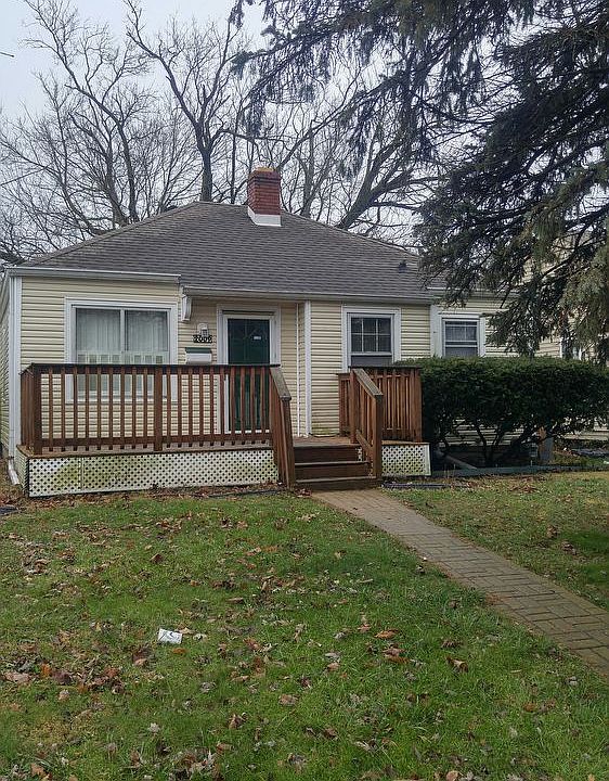 1st image of 2009 N Linwood Ave
