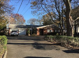 191 Ocean Ave, Massapequa, NY 11758