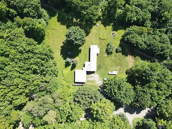 2nd image of 1608 Braintree Hill Road