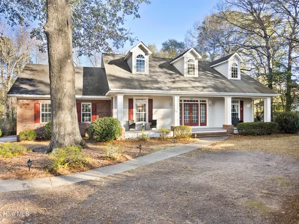 286 Gooseneck Road W, Rocky Point, NC 28457
