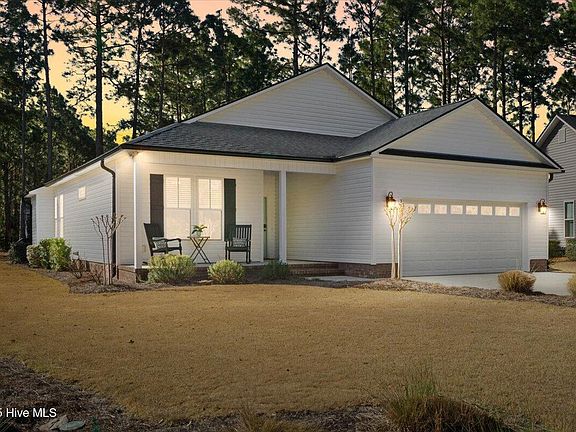 2nd image of 3695 Willow Lake Drive SE