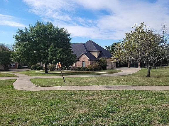 2nd image of 1547 Cypress Bend Dr