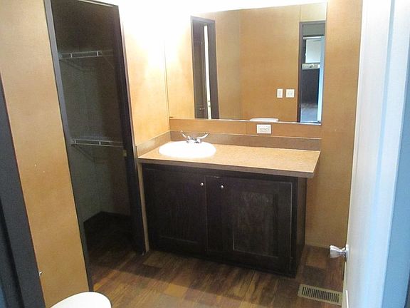 4th image of 289 Silver Peak Dr #422