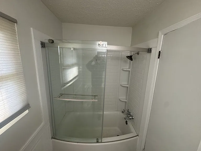 1581 Farmington Rd — Photo 7
