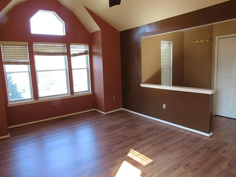 7734 Chatfield Ln — Photo 31