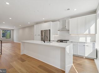 3833 Terrace St, Philadelphia, PA 19128