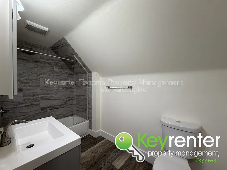 3620 E South St — Photo 14