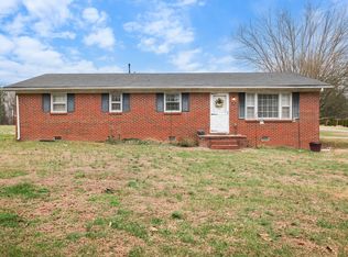 95 Pike Hill Rd, McMinnville, TN 37110