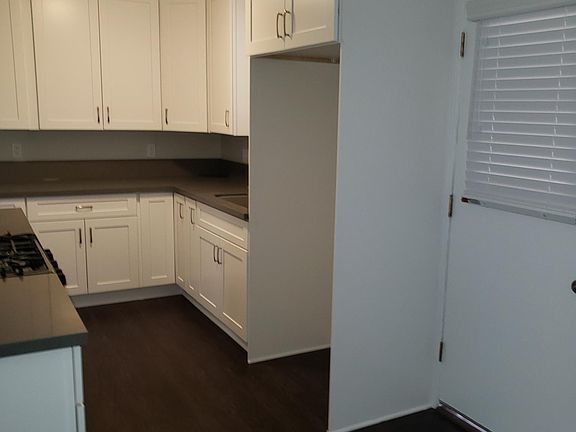4th image of 709 E Chalynn Cir