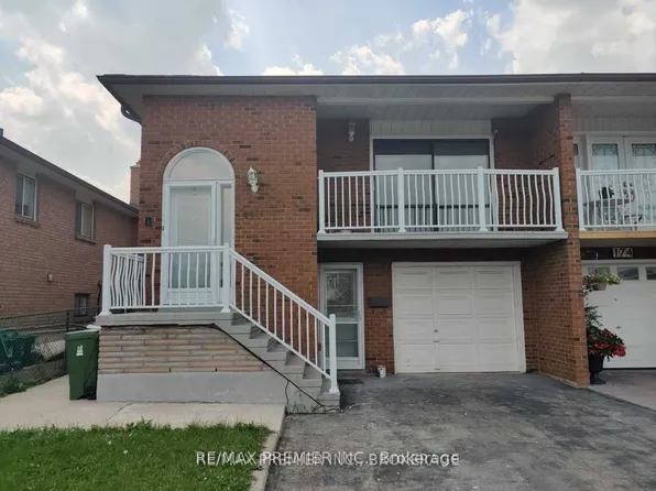 114 Sentinel Rd, Toronto, ON M3J 1S9