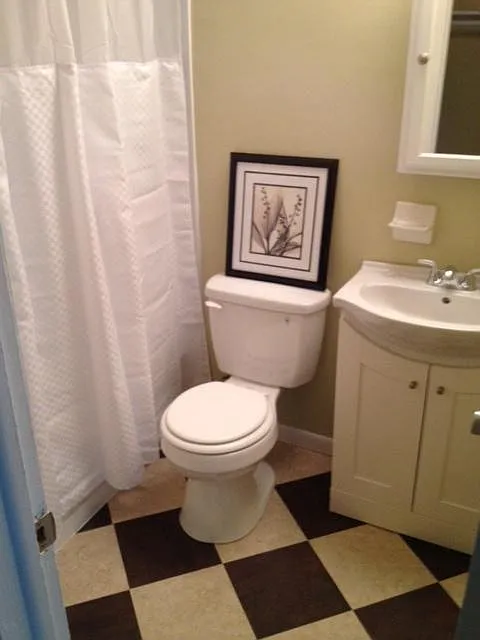 Studio, 450 sqft, $640 — Photo 4