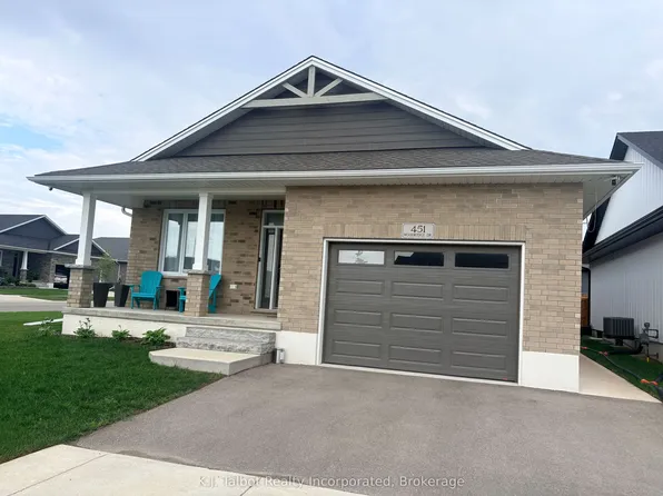 451 Woodridge Dr Unit 2, Goderich, ON N7A 0C7