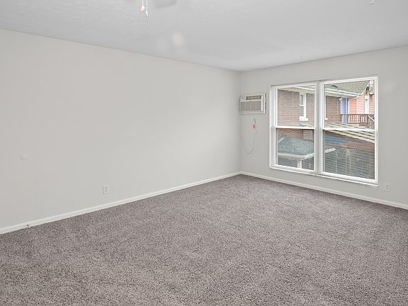 5th image of 2514 Frankfort Ave #1
