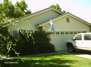 1046 N Douglas Ave, Clovis, CA 93611