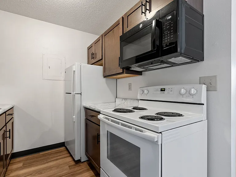 Cedar Grove Apartments — Photo 13