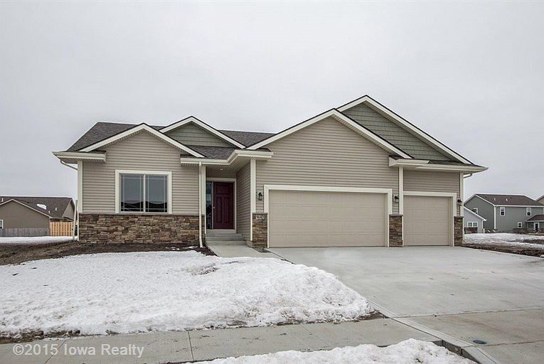1st image of 9640 Cedarwood Dr