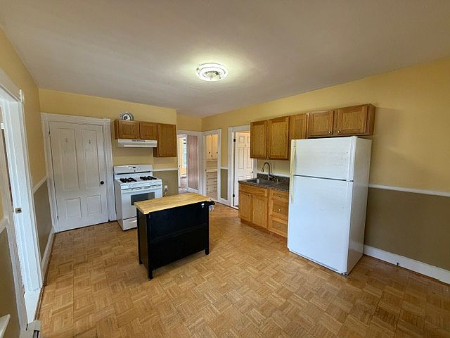 1st image of 43 Pilgrim Ave #1