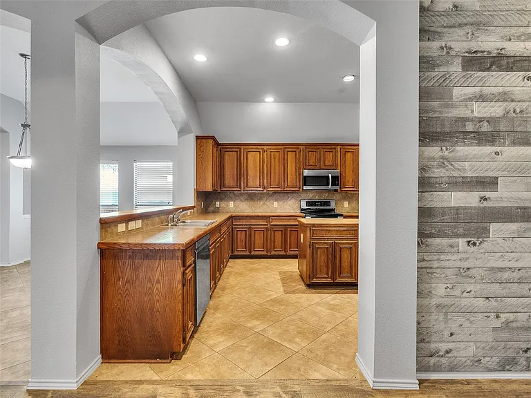 5643 Walnut Glen Ln — Photo 29