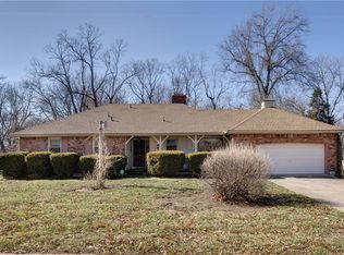 5224 Crisp Ave, Raytown, MO 64133
