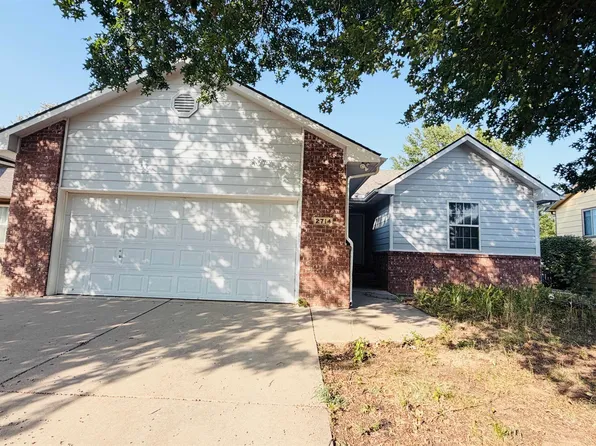 2714 S Rainier Cir, Wichita, KS 67215