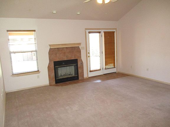 3rd image of 3502 Fernwood Ave