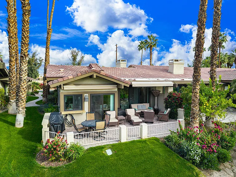 321 Bouquet Canyon Dr — Photo 30