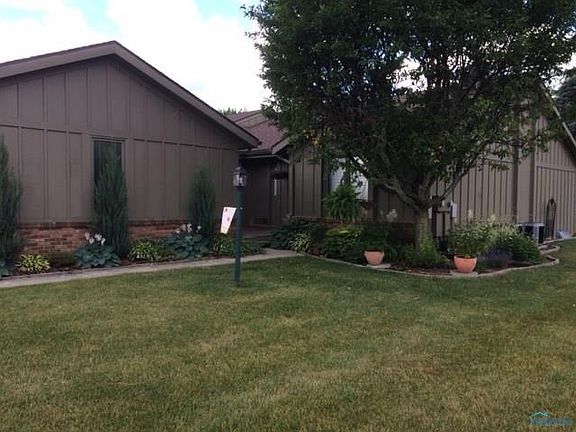 2nd image of 101 Deerfield Cir APT A