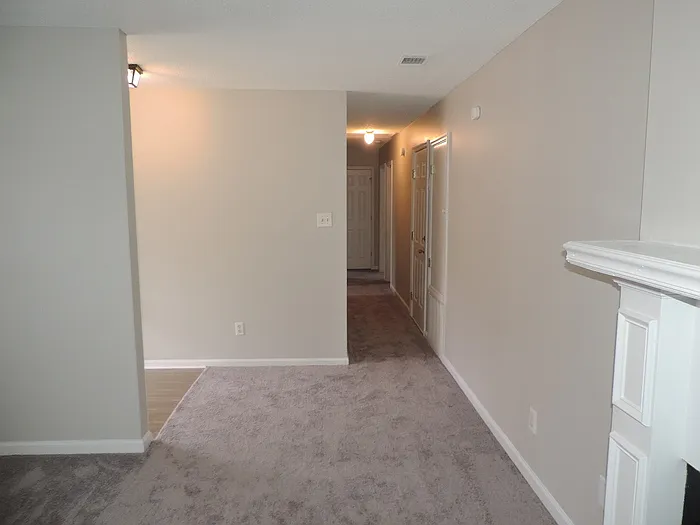 3881 Crest Dr — Photo 18
