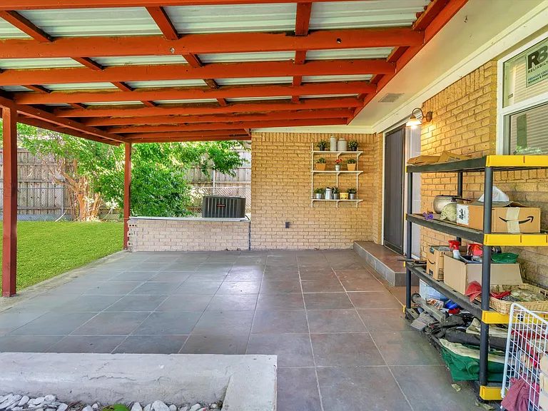 406 N Bonham Dr — Photo 31