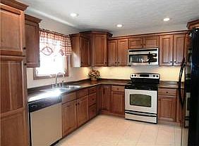 5th image of 91 Westbury Dr
