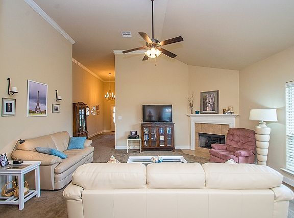5th image of 10476 Oakmount Dr