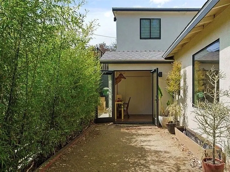 1900 Berkeley Ave — Photo 25