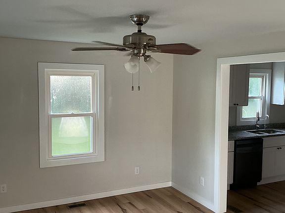 5th image of 7026 Ladysmith Rd