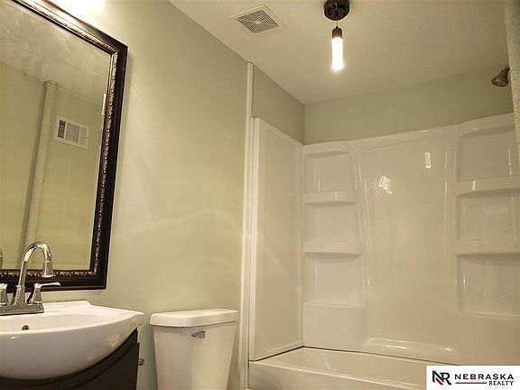 5th image of 2601 Olive St